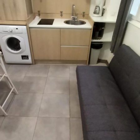 Le Marais Charm -Bright Studio With Elevated Sleeping Quarters Daire Paris Dış mekan fotoğraf